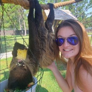 Meet your Posher, Emily